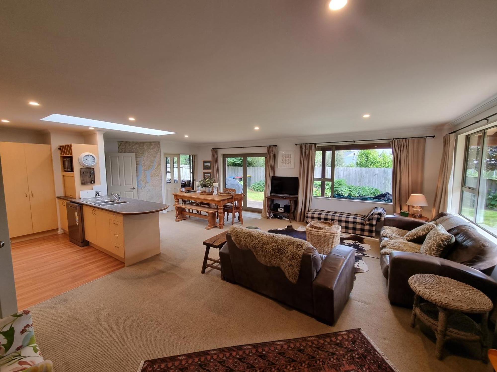 Wanaka Comfort - That Wanaka Tree 외부 사진